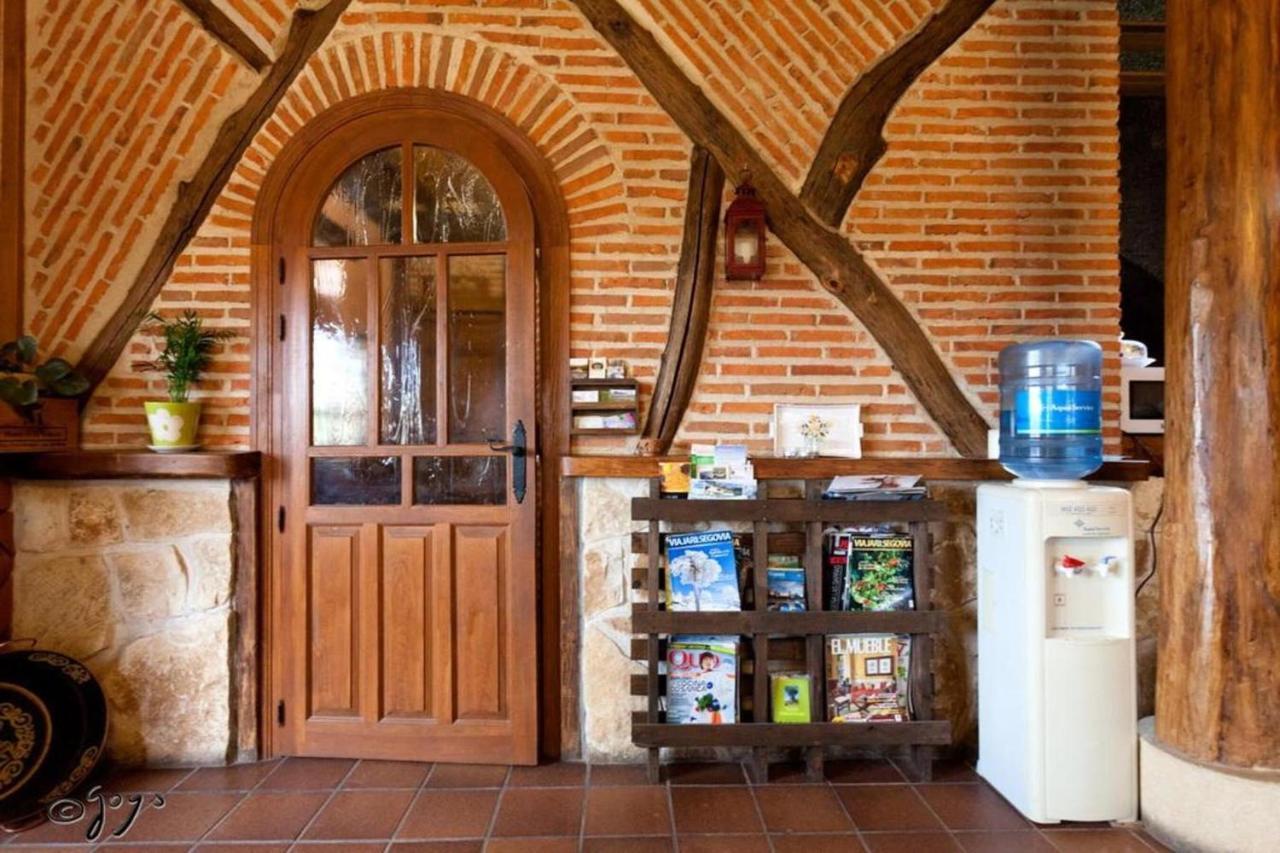 El Camino Real Guest House Villovela de Pirón Eksteriør bilde
